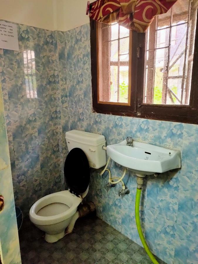 Chandrupal Lodging 구와하티 외부 사진
